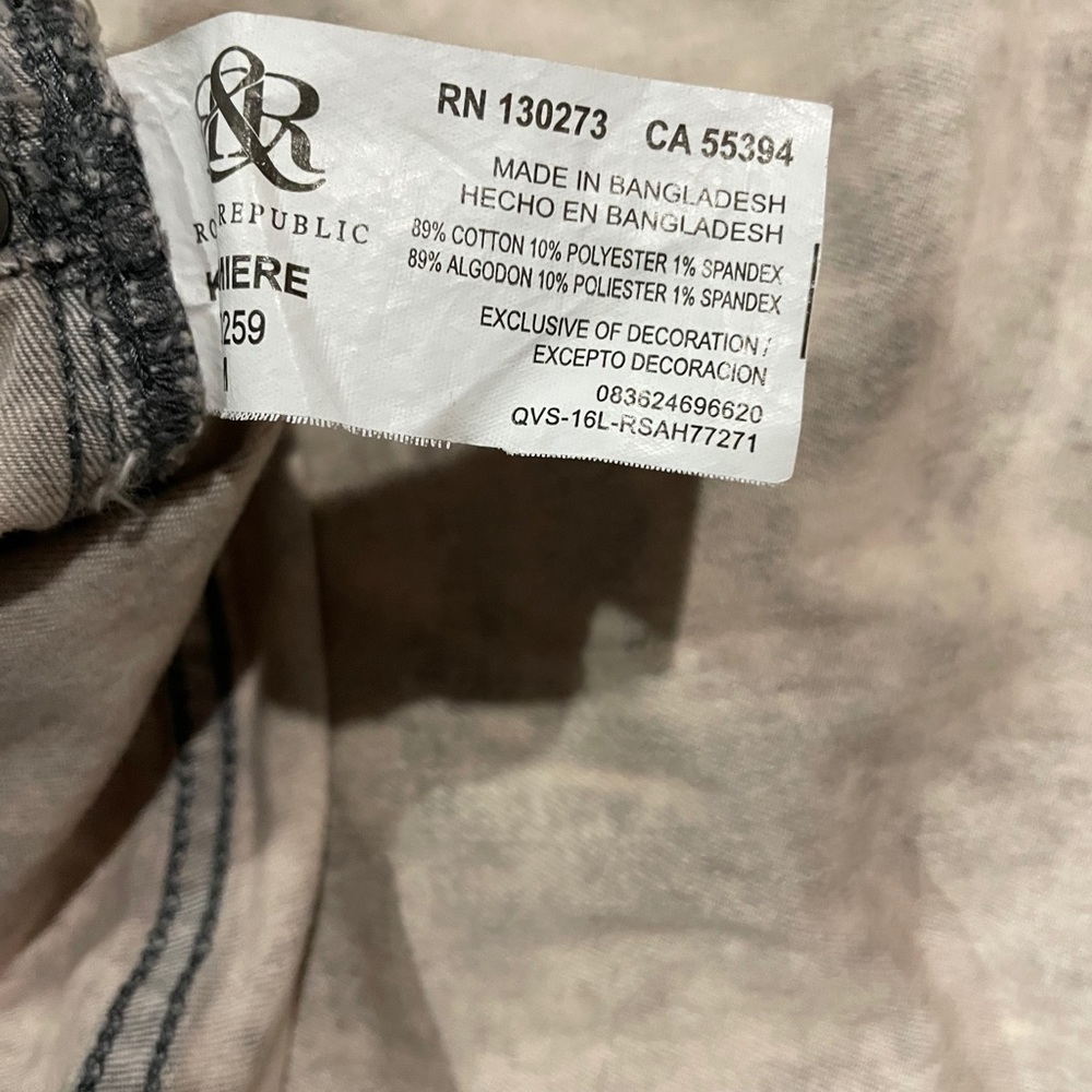 Mid Rise/high Rise skinny jeans! - Picture 4 of 8